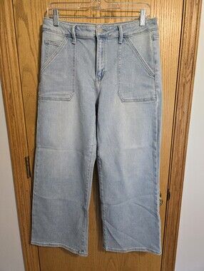 Just USA Light Wash Ladies Straight-Leg Jeans
